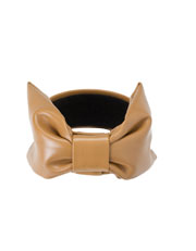 Pulsera rígida con lazo