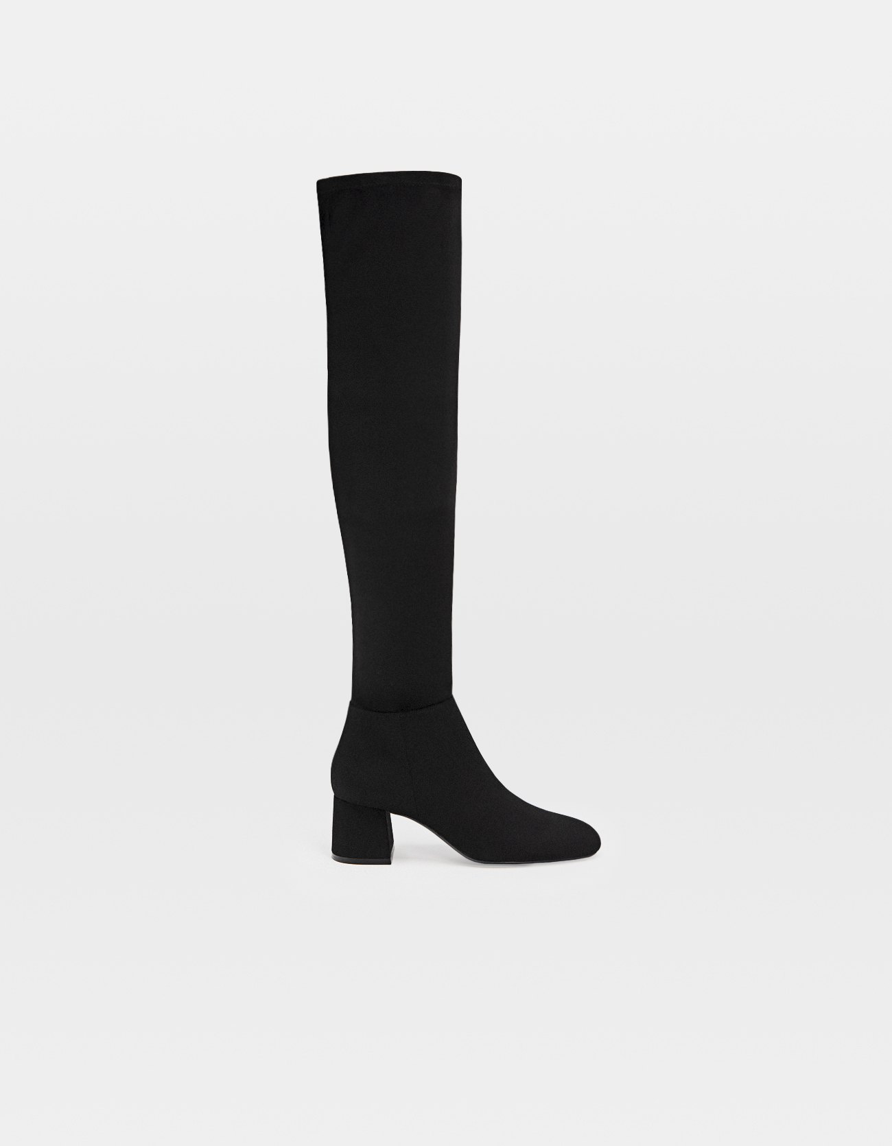 stradivarius mid heel boots in black