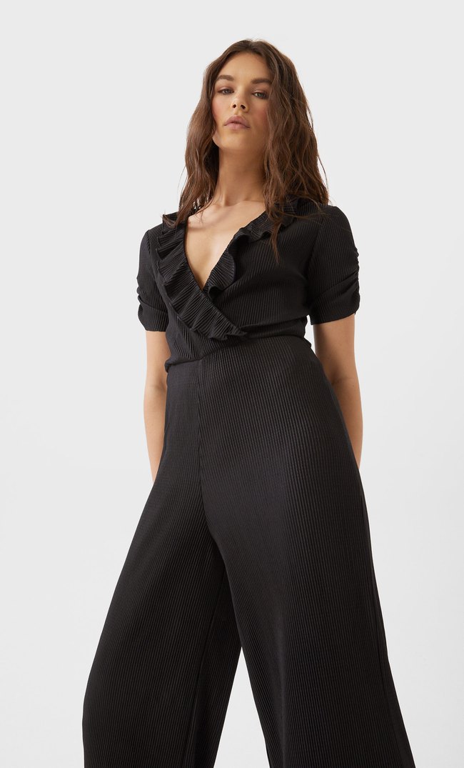 Длинный плиссированный комбинезон с воланами