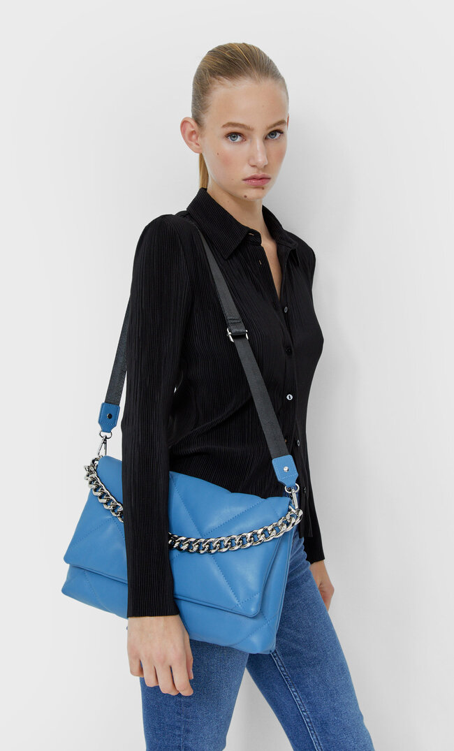 Stradivarius Gesteppte Umhängetasche Blau 103