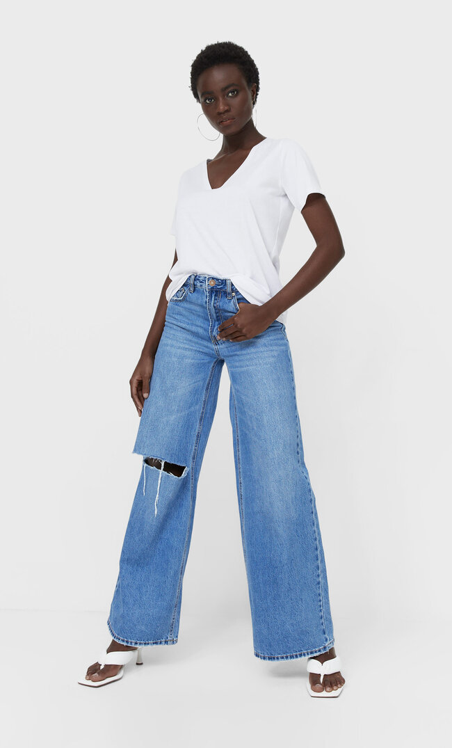 Stradivarius Basic-Shirt Mit V-Ausschnitt Weiß Xs