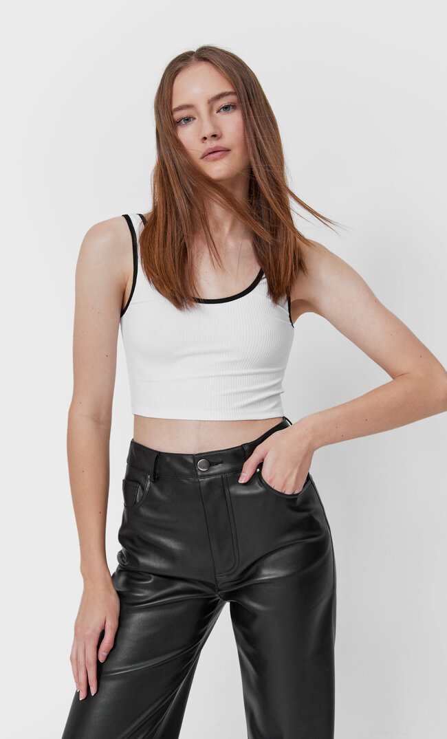 Stradivarius Top Na Kontrastowych Ramiączkach Biały M