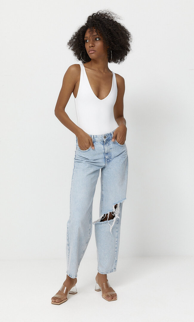 Stradivarius Body Z Poliamidu Z Dekoltem W Serek Ecru L