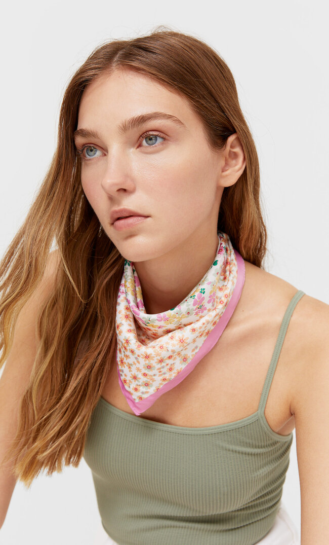 Stradivarius 2-Pack Of Patchwork And Arty Stripe Bandanas Pastel Pink 103