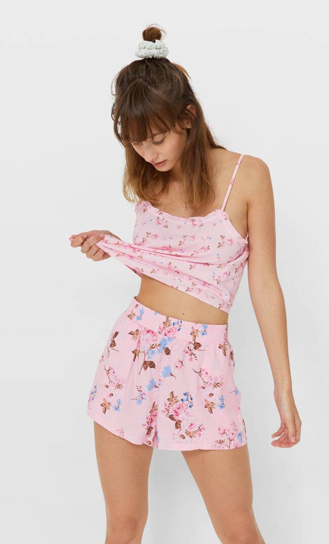 Stradivarius Spodenki Piżamowe W Kwiaty Pastelowy Róż S
