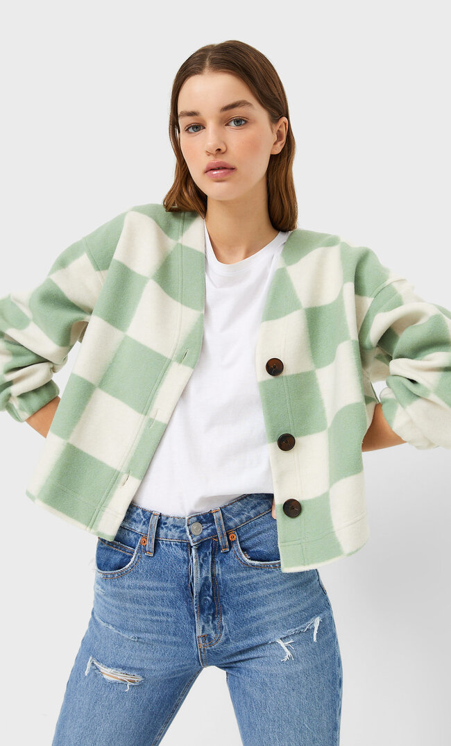 Stradivarius Karierter Strickcardigan Grün M