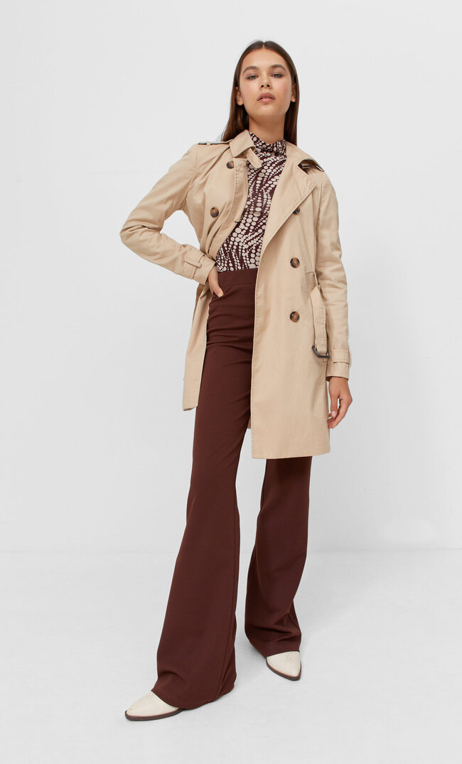 Stradivarius Kurzer Trenchcoat Steingrau L