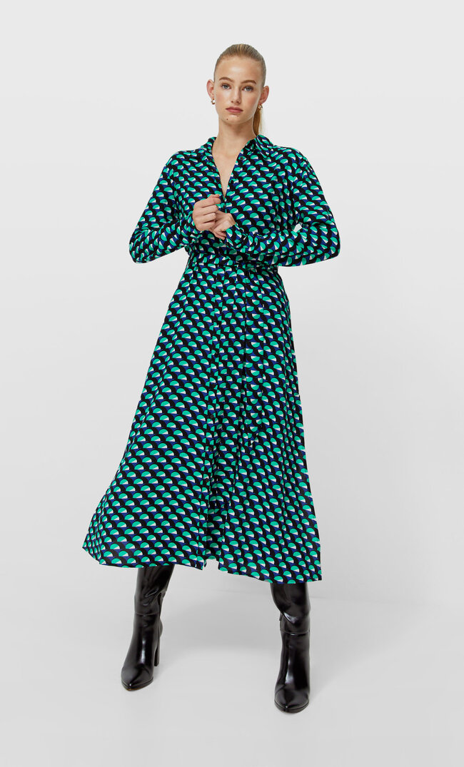 Stradivarius Bedrucktes Hemdkleid Grün S