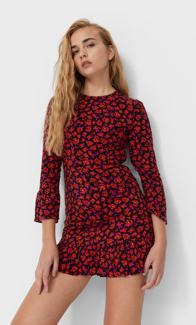 Stradivarius Short Dress With Bell Sleeves Purple L