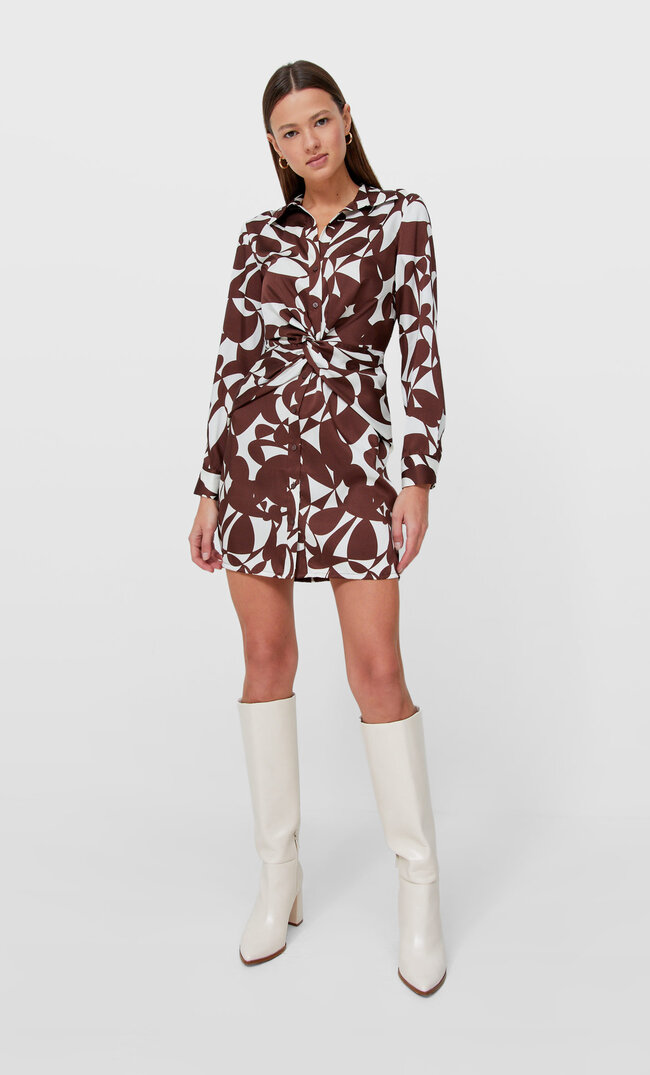 Stradivarius Kurzes Kleid Mit Zierknoten Braun M