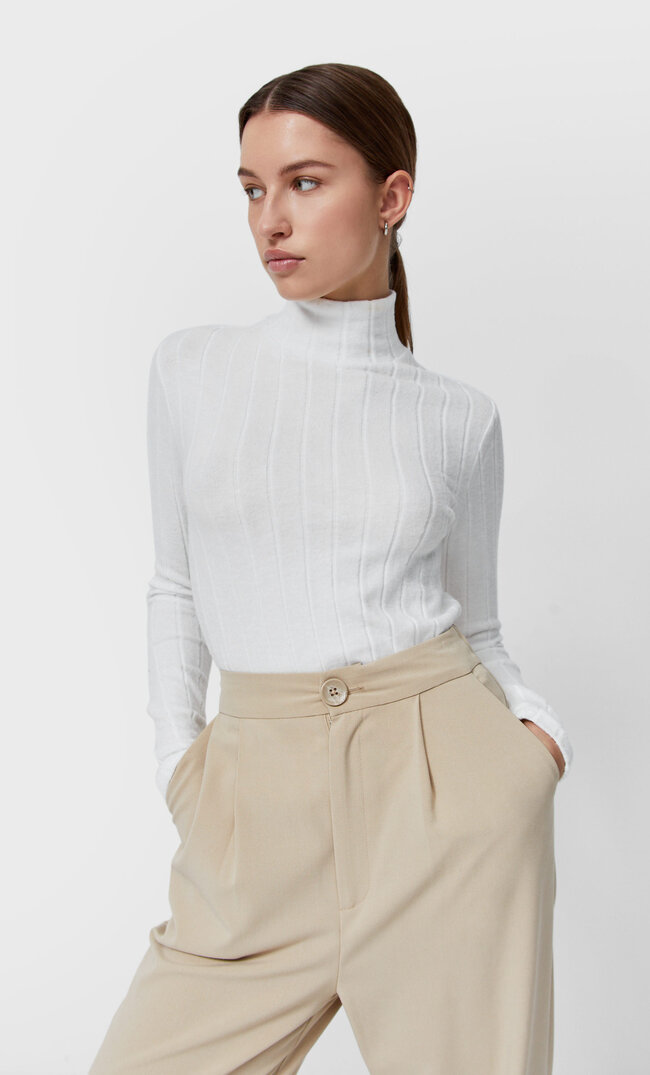 Stradivarius Rollkragenshirt Ecru Xl