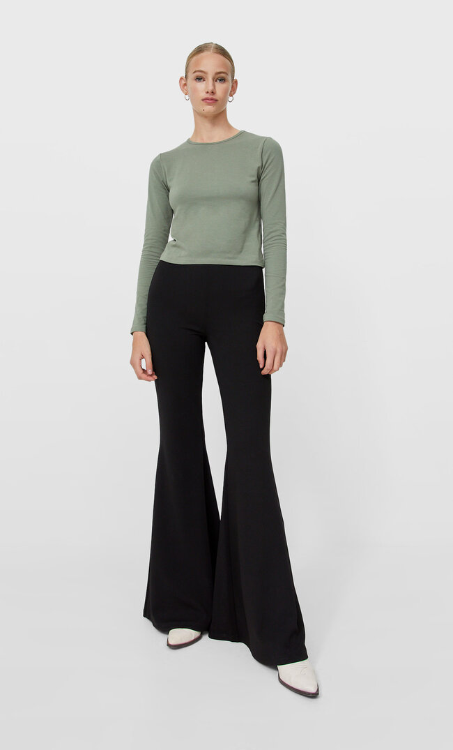 Stradivarius Krótka Koszulka Z Długim Rękawem Khaki Xs