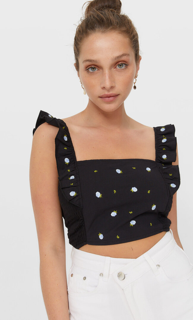 Stradivarius Top Mit Stickerei Und Volant Schwarz Xl