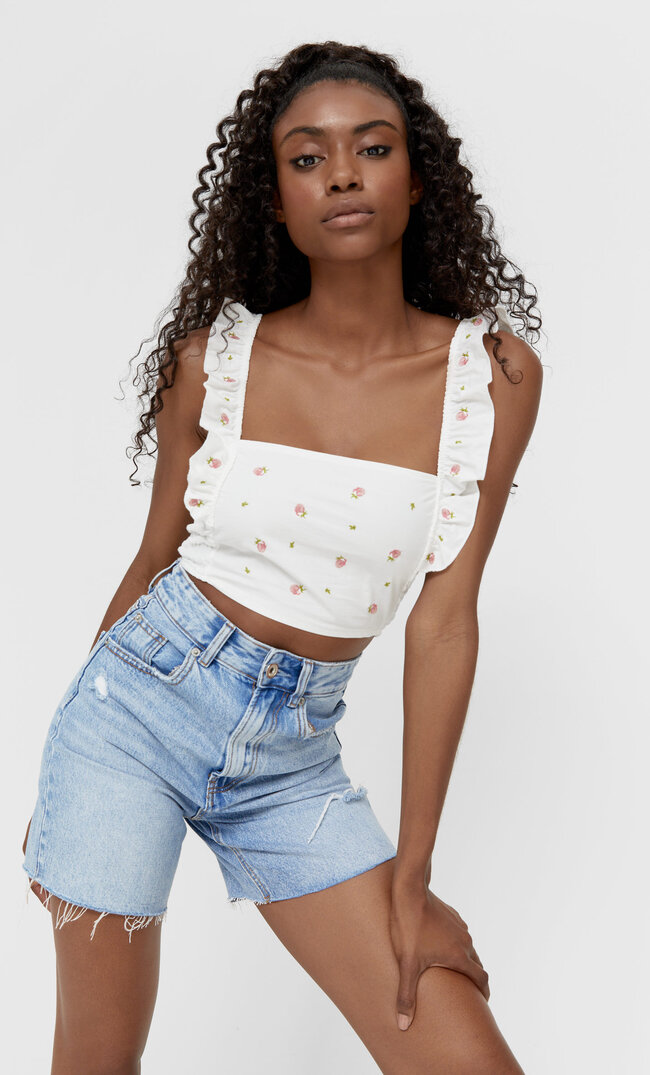 Stradivarius Top Mit Stickerei Und Volant Ecru M