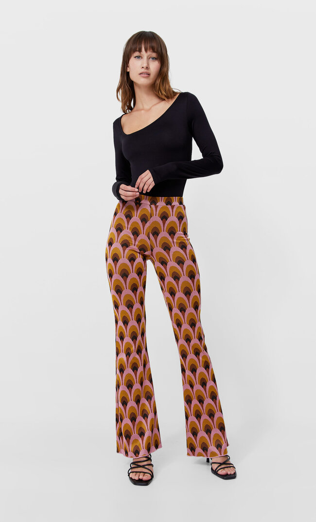 Stradivarius Shirt Mit Asymmetrischem Ausschnitt Schwarz M