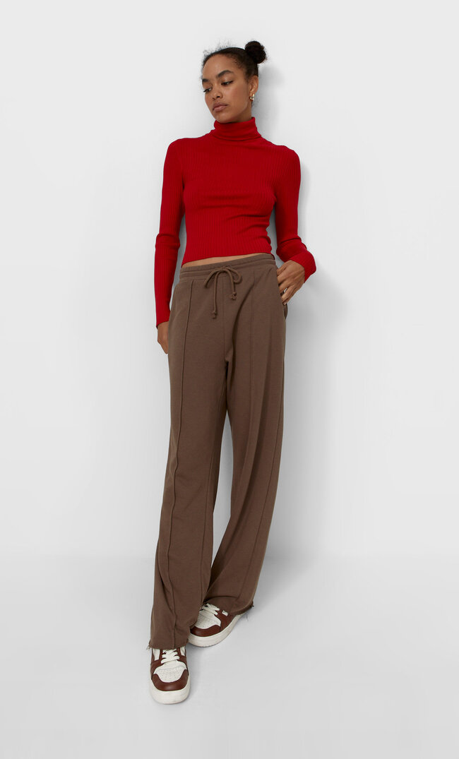 Stradivarius Sweter Z Wycięciem Z Tyłu Czerwony Xs