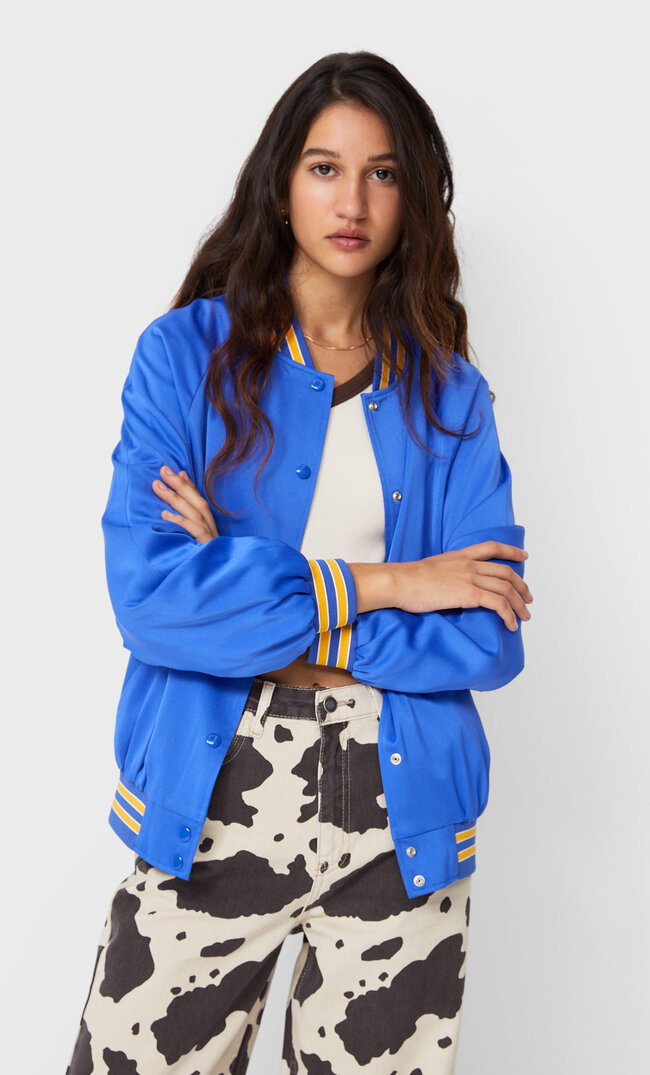 Stradivarius Satynowa Kurtka Oversize Błękit Elektryczny S