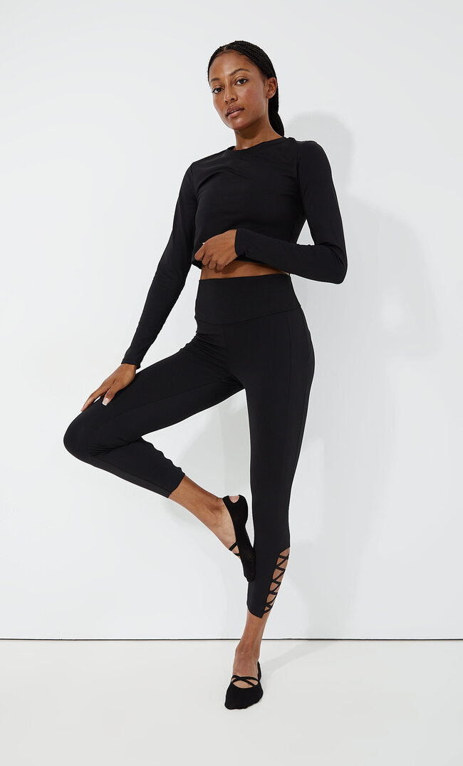 Stradivarius Przyjemne W Dotyku Legginsy Sportowe W Zygzaki Czarny L