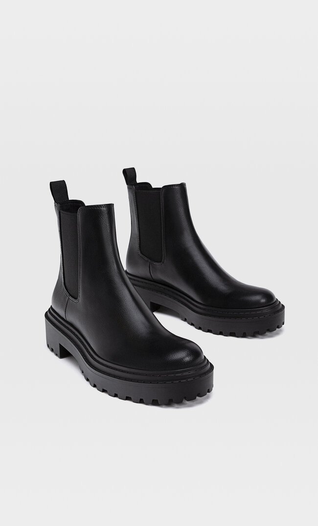 Stradivarius Ботинки На Плоской Рифленой Подошве Черный 41