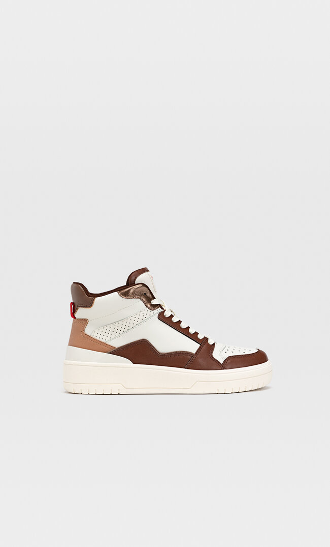 Stradivarius Hohe Sneaker Mit Farblich Abgesetzten Elementen Braun 38
Stradivarius Hohe Sneaker Mit Farblich Abgesetzten Elementen Braun 38
