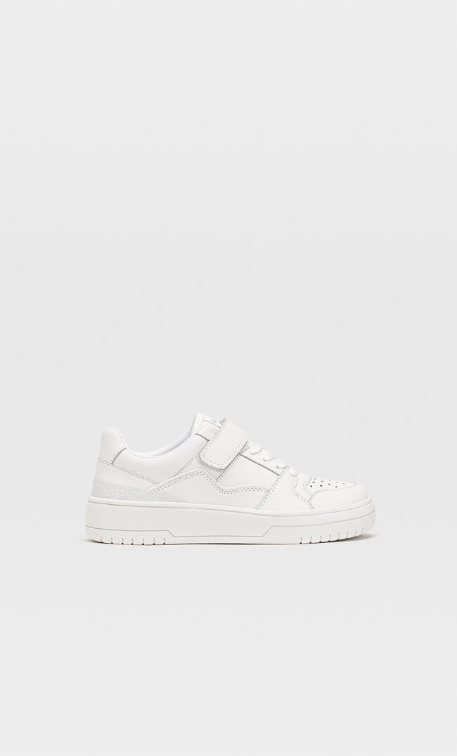 Stradivarius White Trainers With Trim Detail White 4