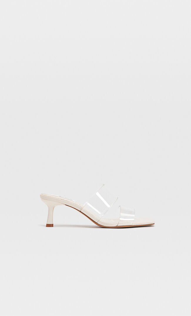 Stradivarius Absatzsandalen Mit Zwei Überfußriemen Aus Vinyl Natur 39