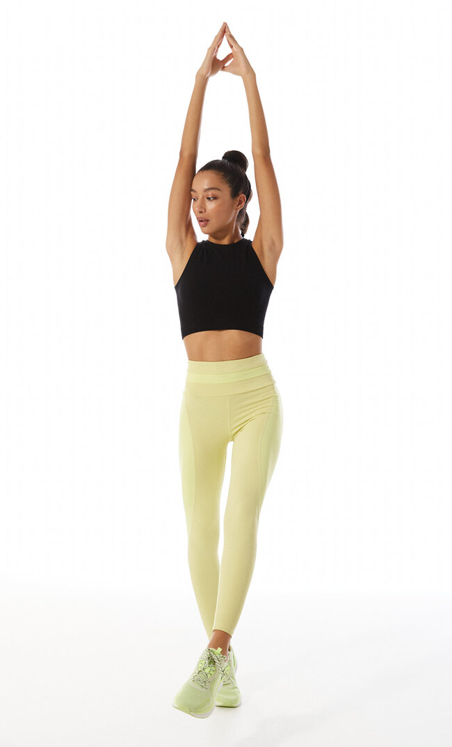 Stradivarius Sportleggins Sculpt Grün M