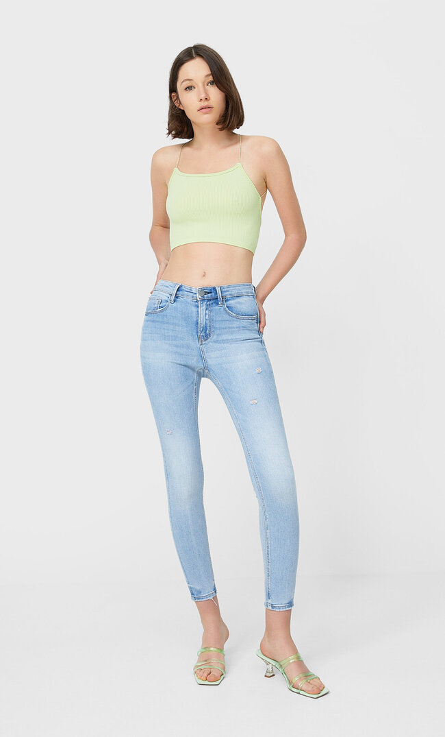 Stradivarius Jeansy Z Wysokim Stanem I Przetarciami Kobieta Jasnodenimowy 44
Stradivarius Jeansy Z Wysokim Stanem I Przetarciami Kobieta Jasnodenimowy 44