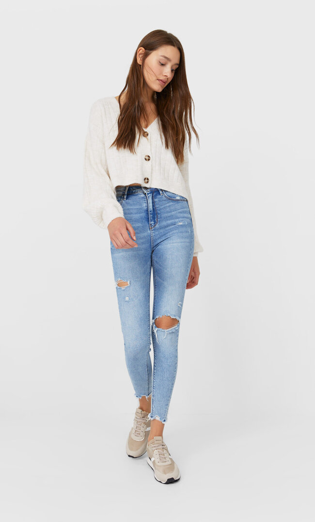 Stradivarius Jeansy Z Bardzo Wysokim Stanem I Przetarciami Kobieta Jasnodenimowy 38
Stradivarius Jeansy Z Bardzo Wysokim Stanem I Przetarciami Kobieta Jasnodenimowy 38