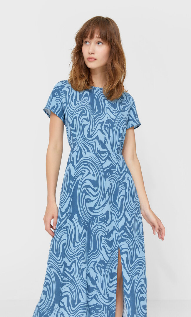 Stradivarius Midikleid Mit Print Himmelblau S