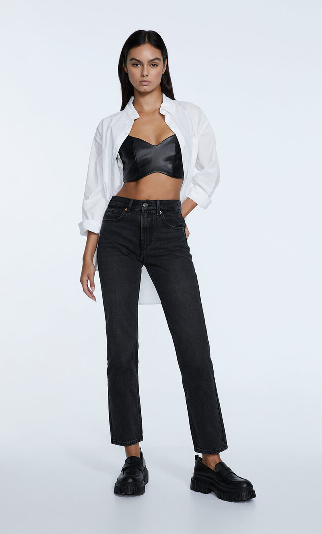 Stradivarius Gerade Geschnittene Jeans Im Slim-Fit Black Denim Washed 38
Stradivarius Gerade Geschnittene Jeans Im Slim-Fit Black Denim Washed 38