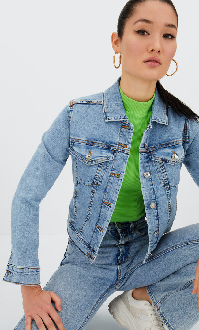 Stradivarius Jeansjacke Im Slim-Fit Medium Light Blue Denim S