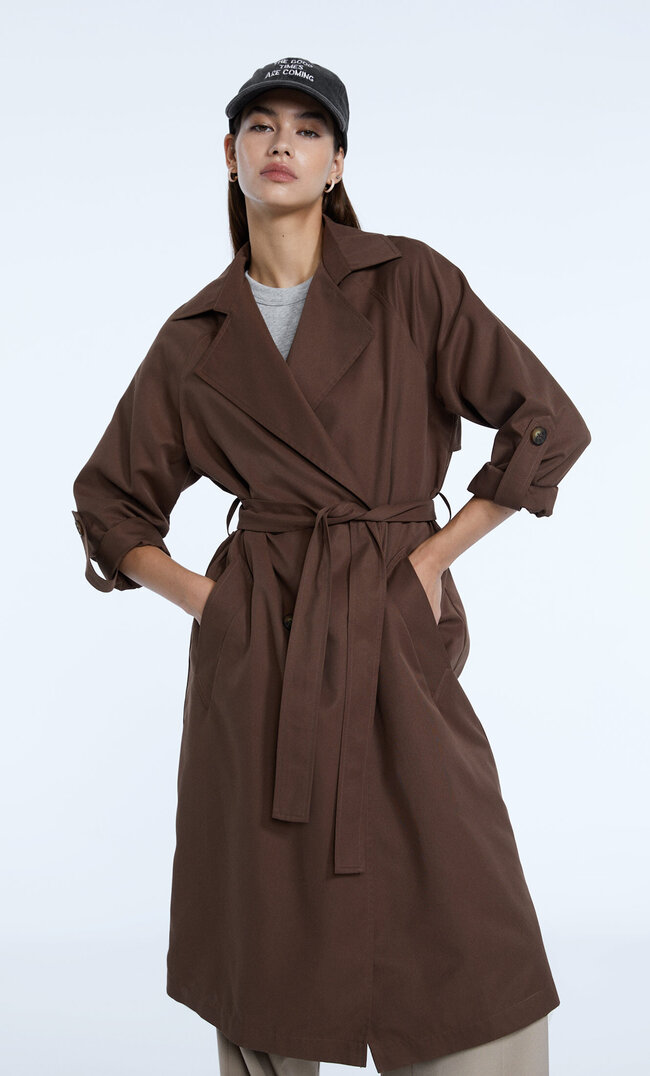 Stradivarius Langer Fließender Trenchcoat Braun L