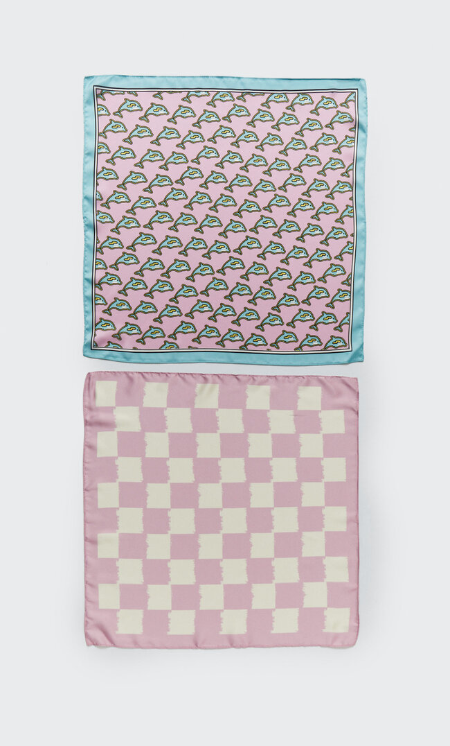 Stradivarius Doppelpack Haarbänder Mit Delphin- Und Schachbrettmuster Kaugummirosa 103
Stradivarius Doppelpack Haarbänder Mit Delphin- Und Schachbrettmuster Kaugummirosa 103
