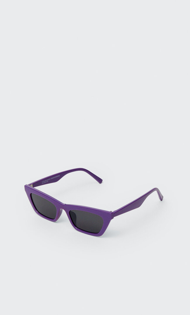 Stradivarius Rectangular Cut Eye Sunglasses Purple M