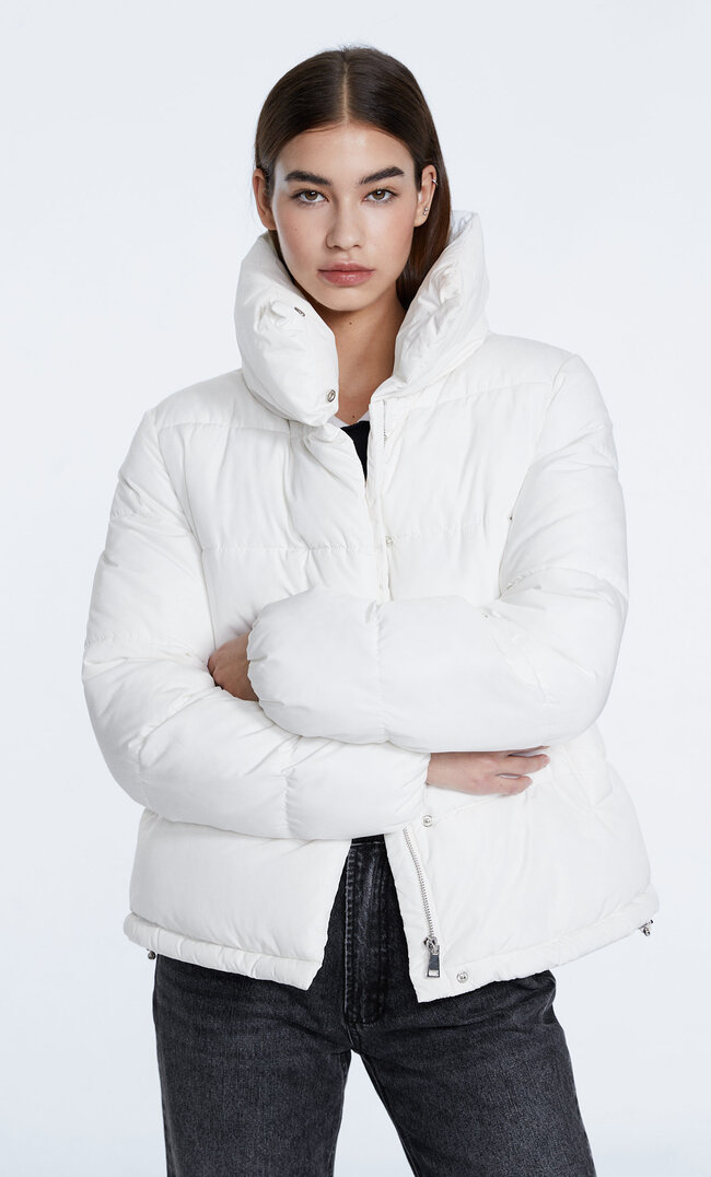 Stradivarius Steppjacke Mit Stehkragen Ecru Xs