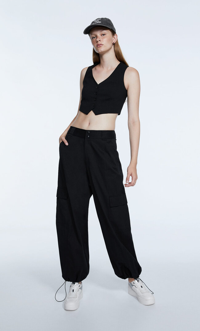 Stradivarius Krótka Kamizelka Basic Czarny S