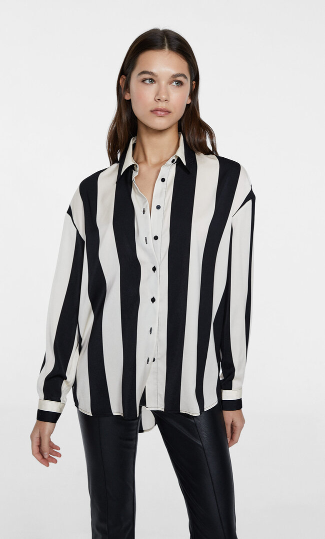 Stradivarius Satinhemd Ecru L