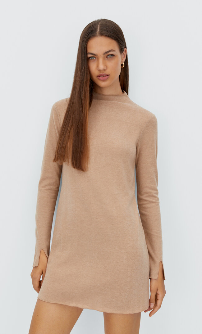 Stradivarius Weiches, Kurzes Kleid Beige L