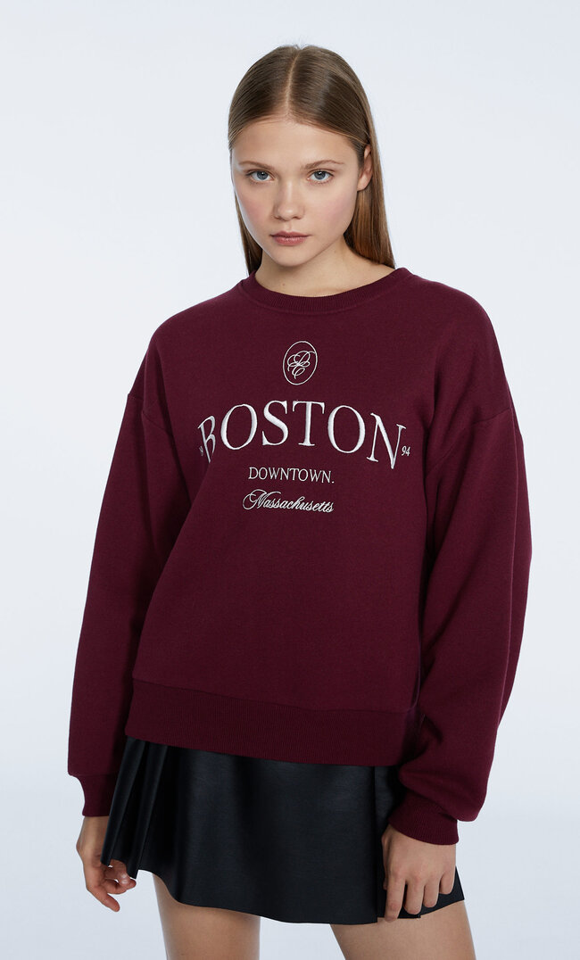 Stradivarius Haftowana Bluza Wiśniowy S