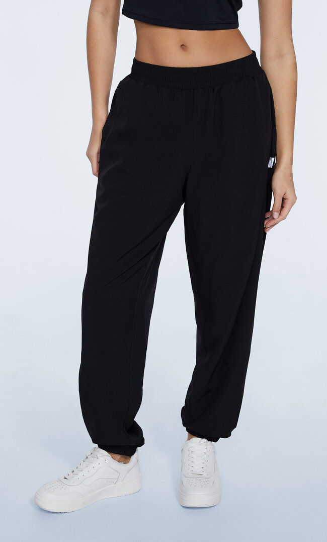 Stradivarius Hose Aus Funktionsstoff Schwarz L