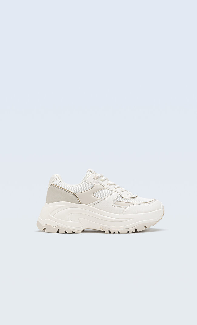 Stradivarius Trainers With Piecing Detail White 8