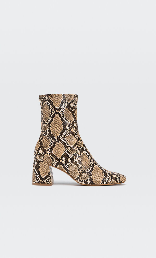 Stradivarius Mid-Heel Boots In Stretchy Fabric Combined 3