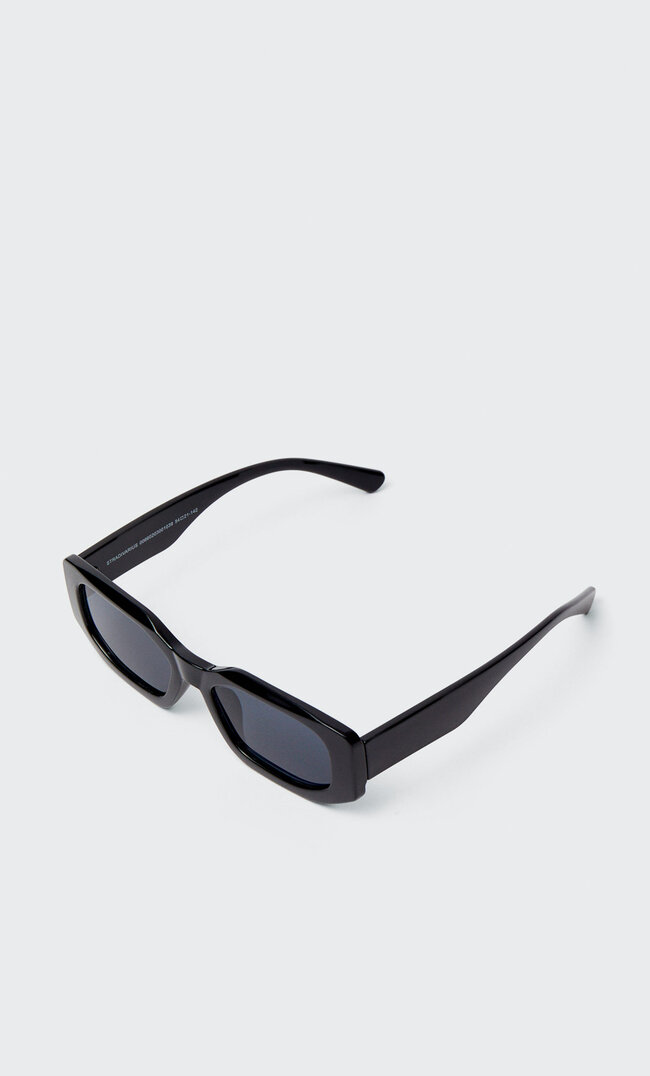 Stradivarius Rectangular Sunglasses With Resin Frame Black M