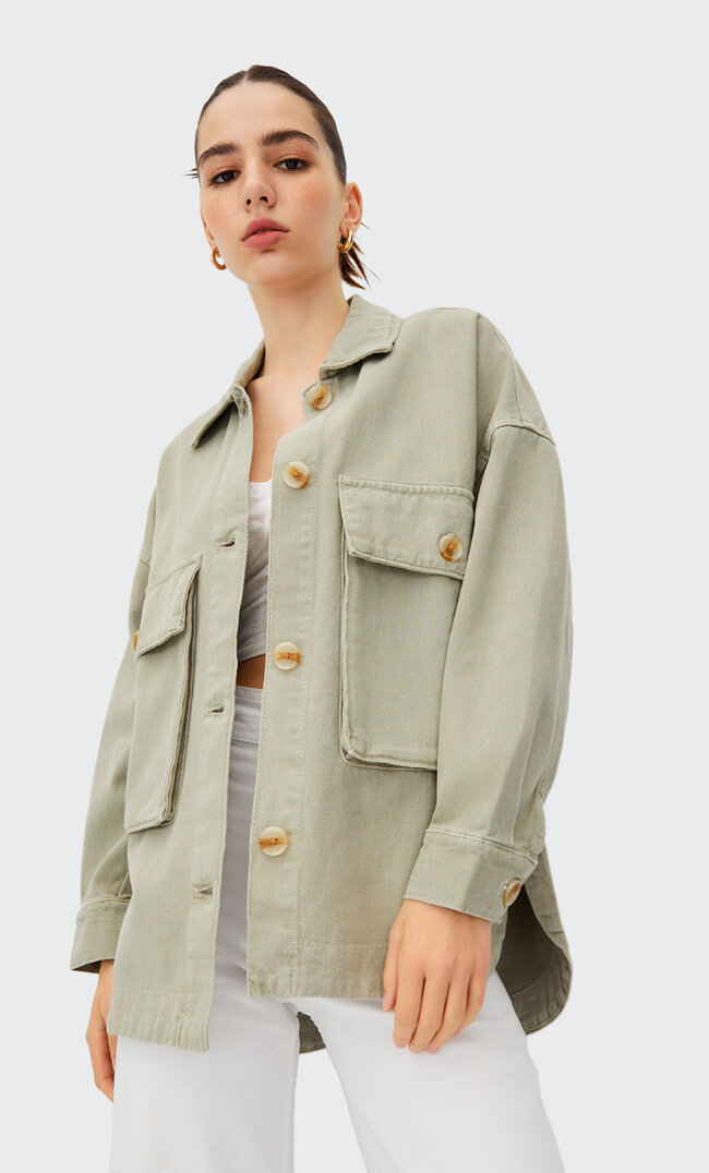 Stradivarius Hemdjacke Aus Twill Mit Cargotaschen Khaki S