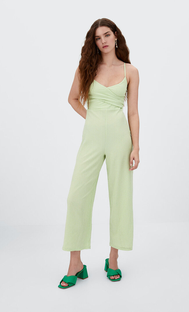 Stradivarius Jumpsuit Mit Ausschnitt In Wickeloptik Grün L