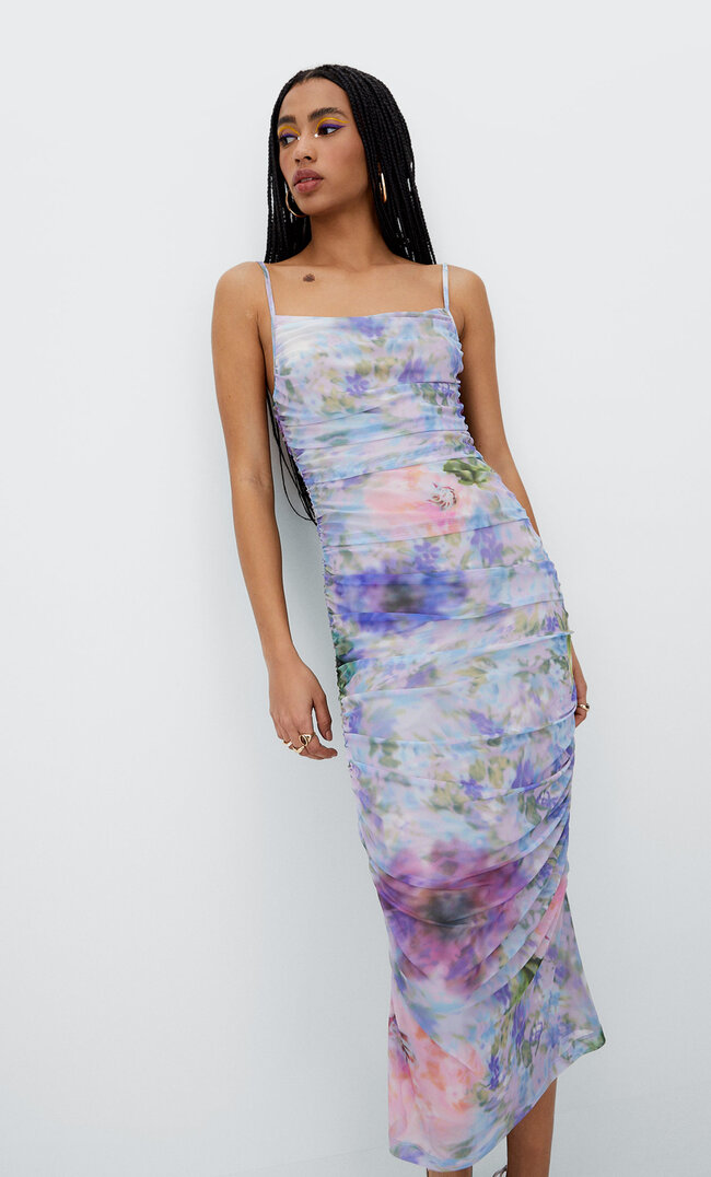 Stradivarius Midikleid Mit Raffung Und Print Lila M