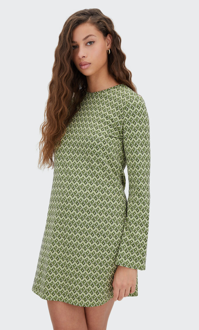 Stradivarius Kurzes Jacquard-Kleid Grün S