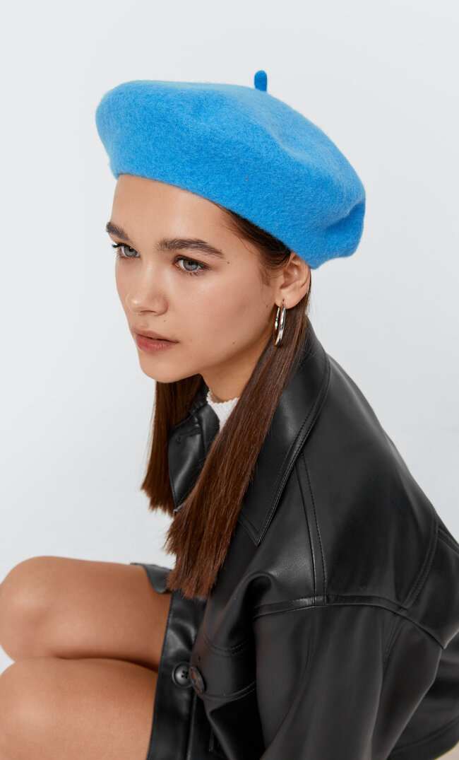 Stradivarius Beret Basic Turkusowy 103