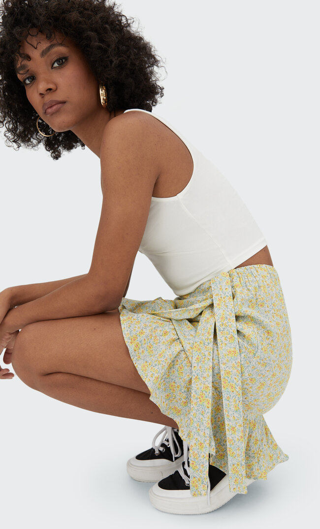 Stradivarius Printed Wrap Skirt Pastel Yellow S